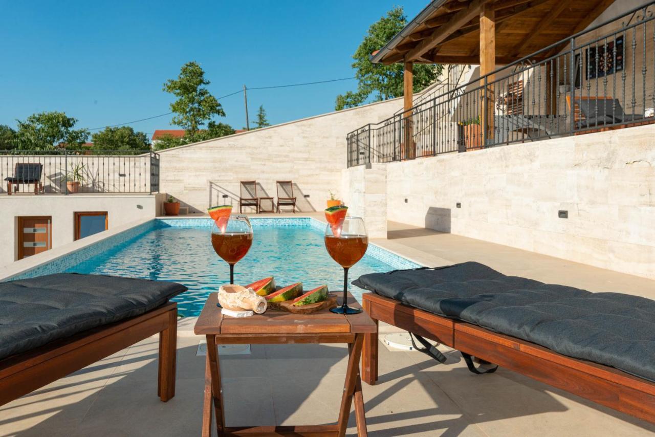 Modern Rustic Villa Kate بنكوفاتش المظهر الخارجي الصورة