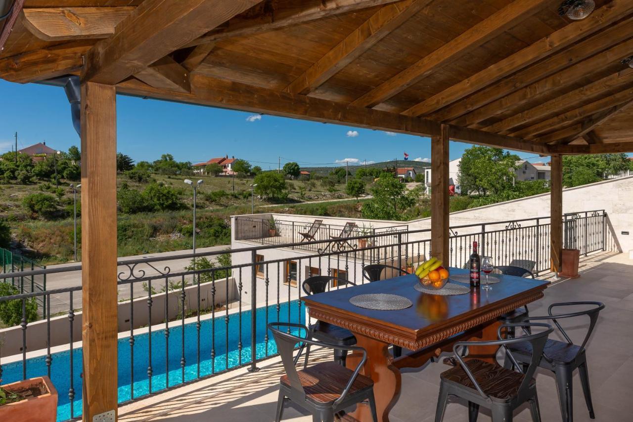 Modern Rustic Villa Kate بنكوفاتش المظهر الخارجي الصورة